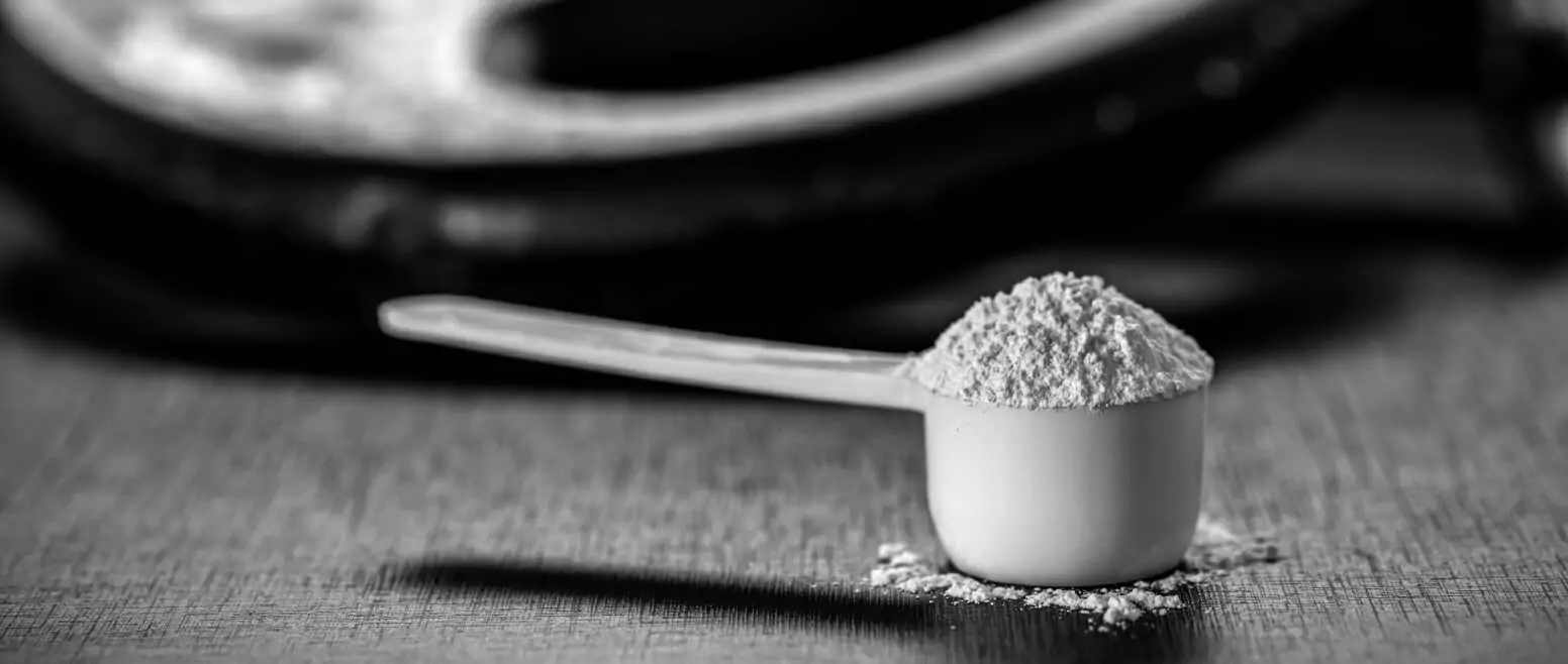 Scoop of creatine